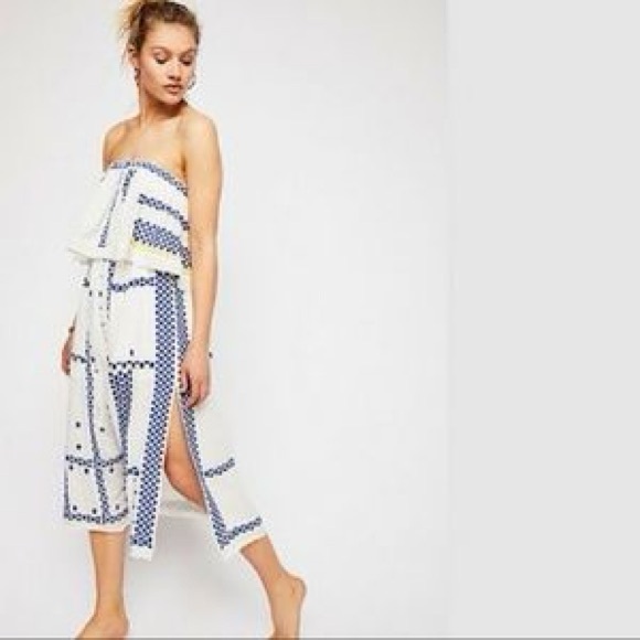 Free People Dresses & Skirts - Free People Wild Romance Strapless‎ Midi Dress